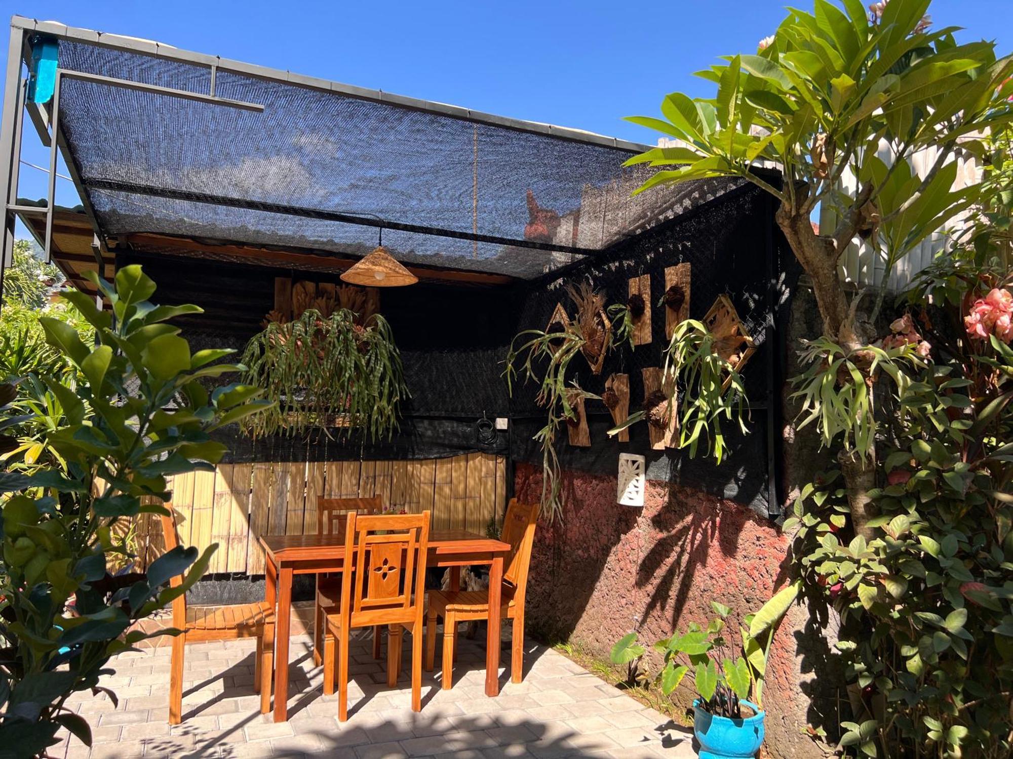Pondok Shindu Guest House Pemuteran  Exterior photo